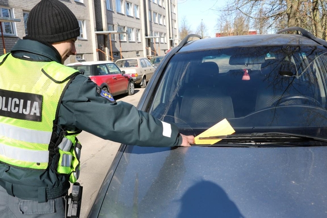 Uostamiestyje vairuotojai sulaukė baudų ir įspėjimų