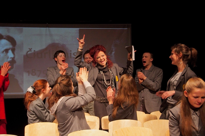 Trečiasis Klaipėdos jaunimo teatro sezonas