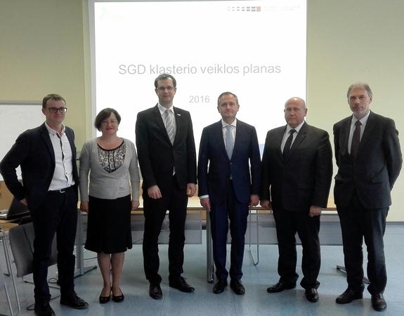 SGD klasterio valdybos nariai (iš kairės į dešinę: A.Sutinikas, R.Stubrienė, M.Bartuška, A.Šileika, V.Senčila).