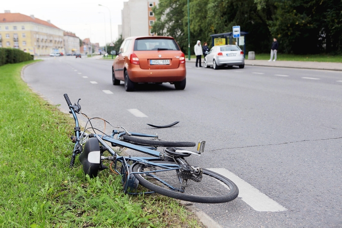 Klaipėdoje dviratininkas nukentėjo perėjoje