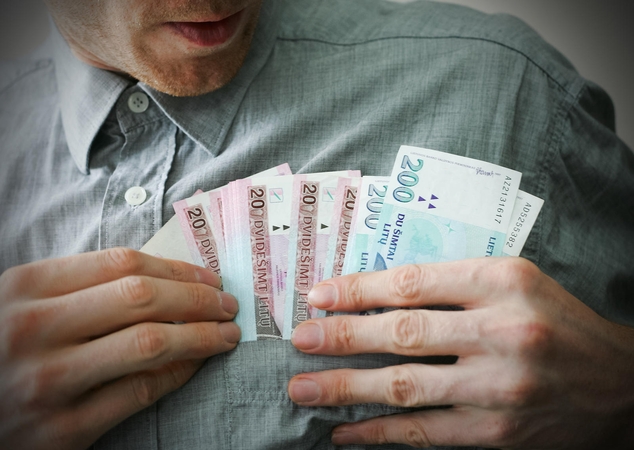 Ketvirtadalis Lietuvos gyventojų netaupo niekam