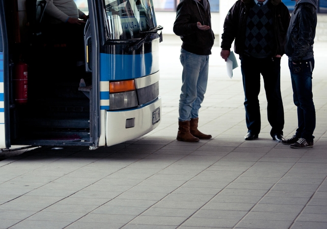 Tarpmiestinį autobusą sostinėje galima pričiupti ir mikrorajonuose (sustojimų vietos)