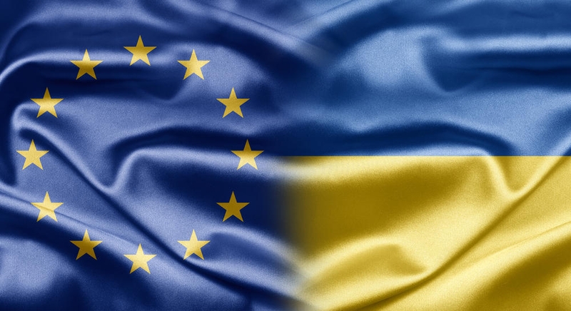 ES smerkia Rusijos spaudimą Ukrainai, neatmeta susitarimo galimybės (papildyta)