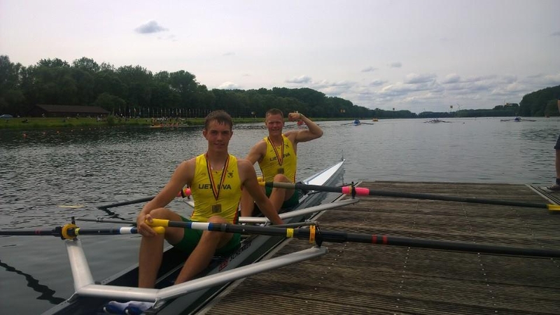 D. Nemeravičiui ir A. Kelmeliui – Europos jaunių irklavimo čempionato bronza