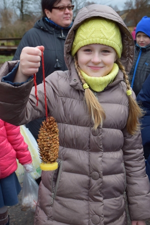Botanikos sodą papuošė vaikų sukurti žaisliukai