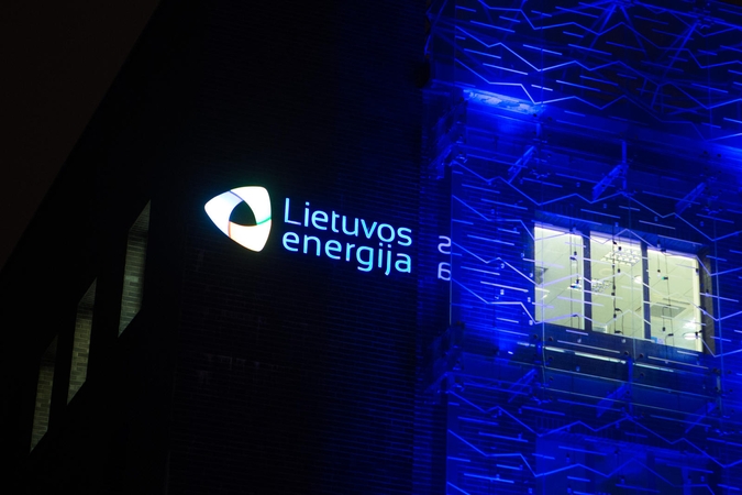 Traukiasi už „Lietuvos energijos“ viešuosius pirkimus atsakingos įmonės vadovė