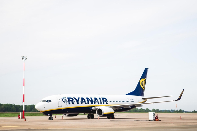  „Ryanair“ atidėjus skrydį Į Airiją, keleiviai įstrigo Vilniaus oro uoste