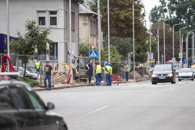 K. Petrausko gatvėje pėstiesiems tenka rizikuoti gyvybe