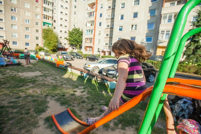 Vaikų žaidimų aikštelės taps saugesnės?