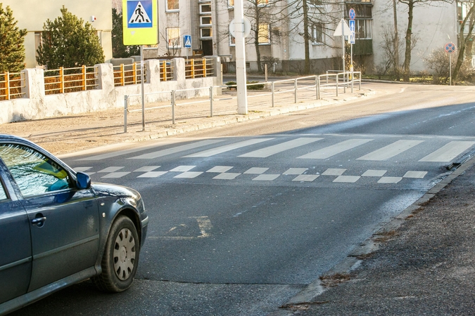 Kauno valdininkas klaidino vairuotojus?