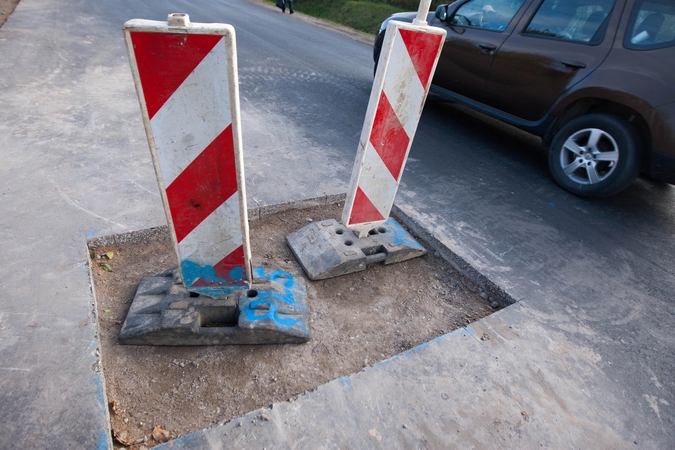 Išdraskė naujai paklotą asfaltą