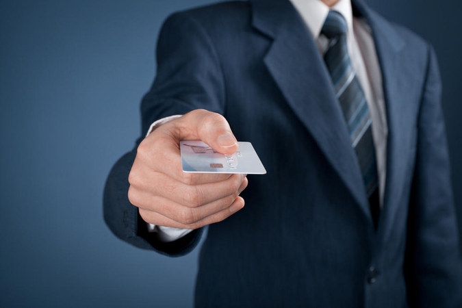 „Patobulinę“ banko pavadinimą, susižėrė milijonus