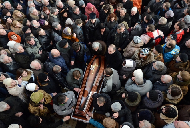 Lvove iškilmingai palaidotas nužudytas Ukrainos opozicijos aktyvistas