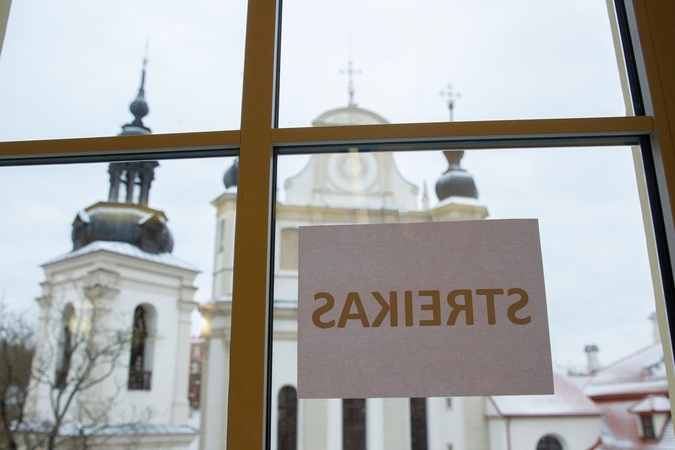 Mokytojų streikui palaikymą reiškia ir mokyklų vadovai