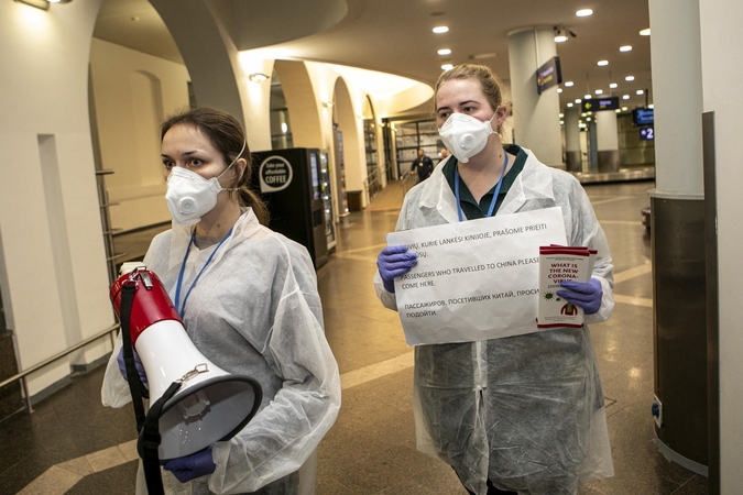 Ragina peršalimo simptomus jaučiančius gyventojus nepanikuoti dėl koronaviruso
