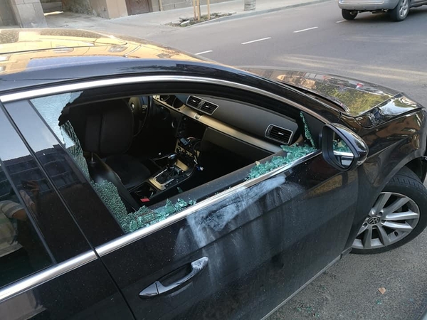 Kauno centre – įžūlus automobilio apiplėšimas