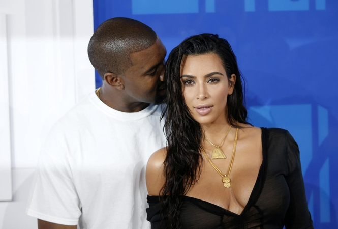 Prancūzijos policija paleido sulaikytą K. Kardashian vairuotoją