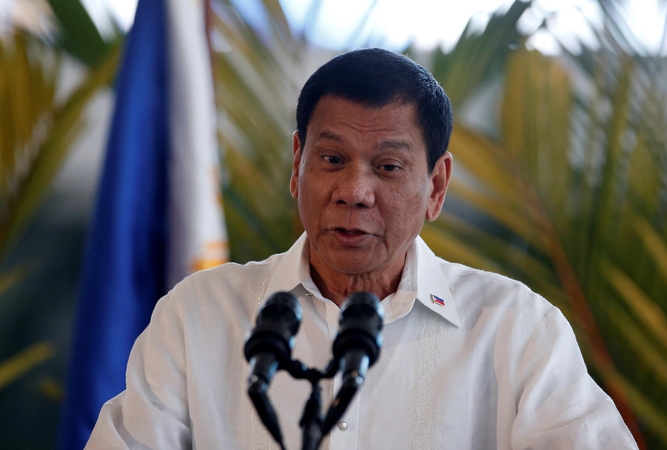 Filipinų lyderis užsienio įmonėms patarė susirinkti daiktus ir išvykti