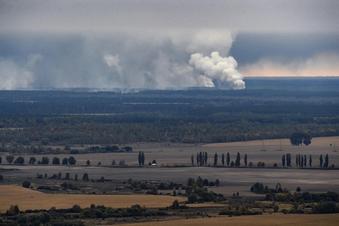 Gaisro židiniai Ukrainos šaudmenų sandėlyje likviduoti