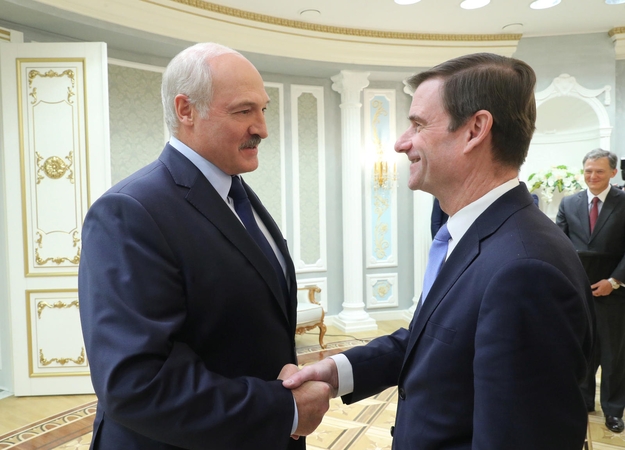 Aleksandras Lukašenka ir Davidas Hale'as