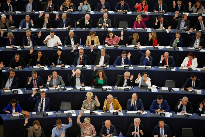 EP pritarė galimybei vėl atidėti „Brexit“ paprašius Londonui