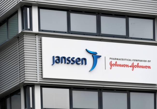 JAV sprendimas stabdyti skiepijimą „Johnson & Johnson“ vakcina paveiks imunizavimo kampaniją