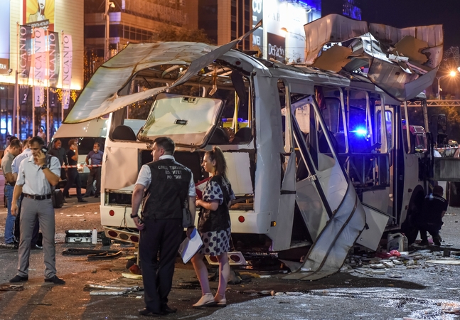 Rusijoje per sprogimą autobuse žuvo dvi moterys, 18 žmonių sužeista