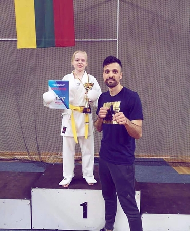 Karatė klubo „Dojo Kaunas“ jaunieji sportininkai sustoti nežada