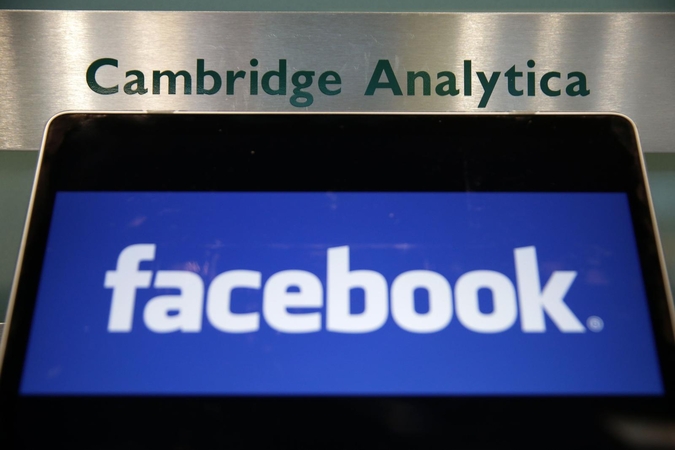 „Cambridge Analytica“ dirbęs lietuvis: įmonė projektų Lietuvoje nevykdė