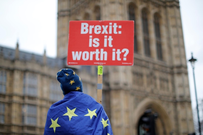 Netvarkingo „Brexito“ atveju Britanija gali įvesti karo padėtį?