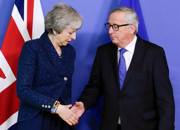 Britanija ir ES susitarė surengti daugiau derybų "Brexit" klausimais