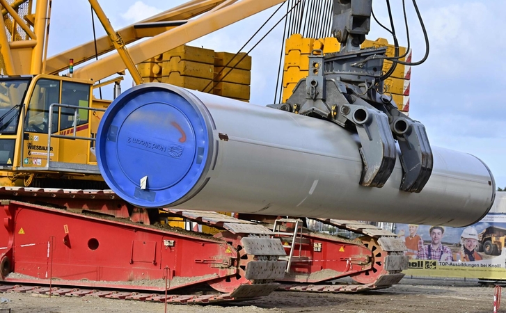 „Gazprom“ pripažino: „Nord Stream 2“ šiemet gali nepavykti nutiesti