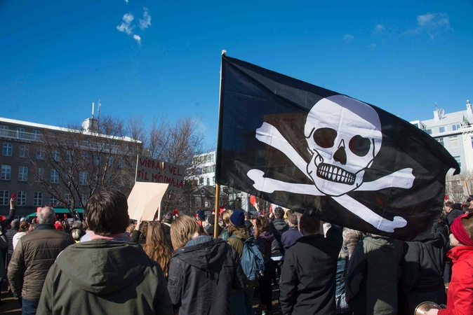 Islandijos Piratų partija pasirengusi lipti į valstybės laivą