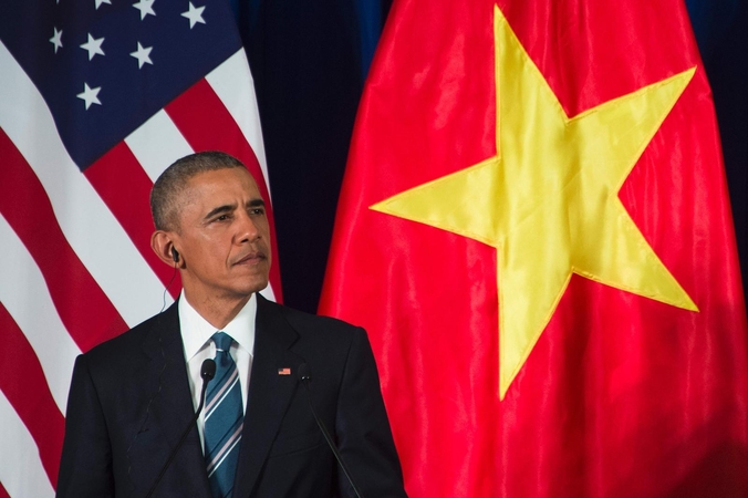 B. Obama giria stiprėjančius JAV ir Vietnamo ryšius