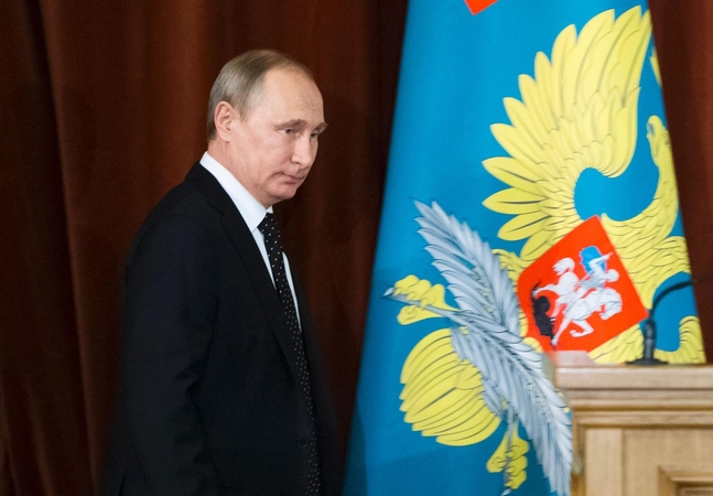 V. Putinas: nedalyvausime ginklavimosi varžybose su NATO