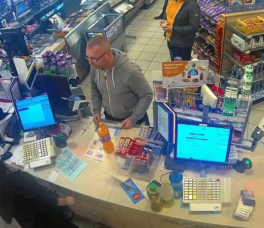 Prašo pagalbos: kas pasišalino iš eismo įvykio vietos?