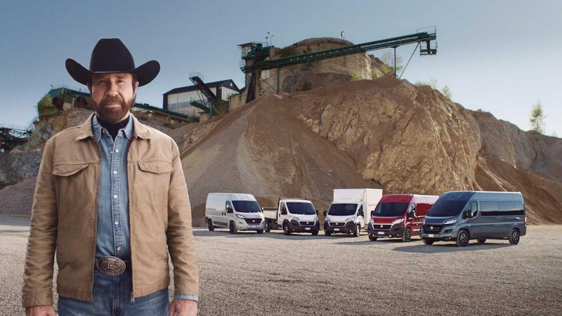 Ch. Norrisas  turi kuo didžiuotis: „Fiat Ducato“ pelnė laurus