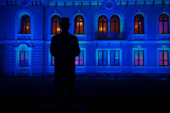 „Kauno šviesų festivalis“ tęsiasi: nušvito Istorinė prezidentūra