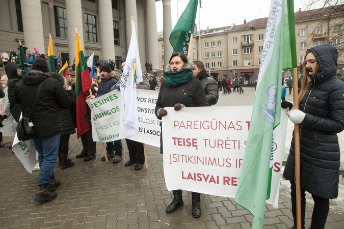 Premjeras ragina policijos vadovybę ir profsąjungas siekti dialogo