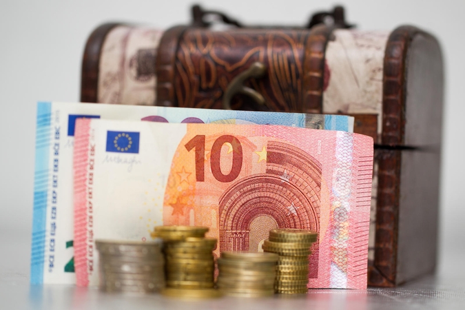 Gyventojai dažniausiai skolinasi automobiliui įsigyti ir būstui remontuoti
