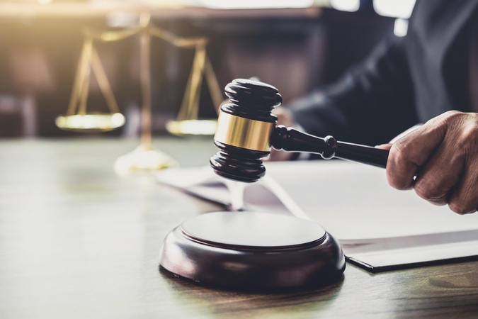 Penki asmenys bus teisiami dėl disponavimo vaikų pornografija