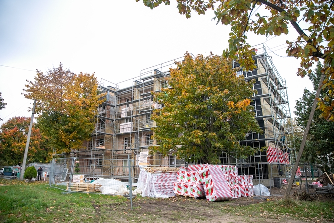 Daugiabučių gyventojus pakaunėje renovacijos nauda įtikinėti nebereikia