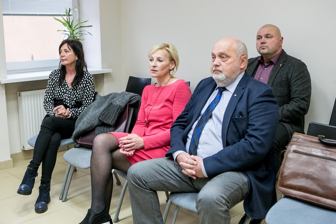 Obelienių vyrai stojo akistaton su Temide