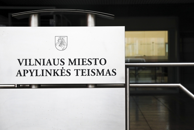 Kurstymu prieš kitataučius kaltinamos Alinos Laučienės bylą teismas grąžino prokuratūrai