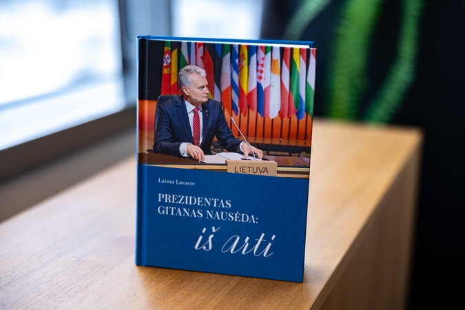 Knygą apie Nausėdą išleisianti leidykla yra gavusi Prezidento kanceliarijos užsakymų