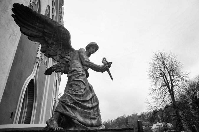 Seimo dėmesio sulauks Vėlinės: svarsto įteisinti nedarbo dieną lapkričio 2-ąją