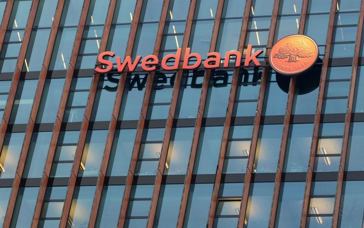 „Swedbank“ pristatys naują išmaniąją programėlę