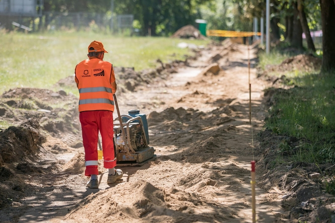 Naujoji Vilnia atsinaujina – rekonstruojama gatvė ir rajono apšvietimas