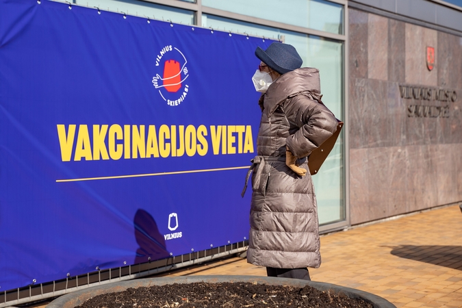 Vilnius siūlo dar beveik 3,5 tūkst. vakcinų, registruoti kviečiama ir artimuosius