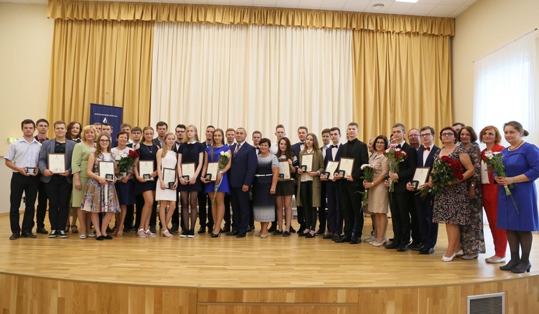 Abiturientų šimtukų aruodas padidėjo beveik dvigubai